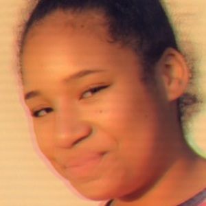 Meet your Posher, Januaria